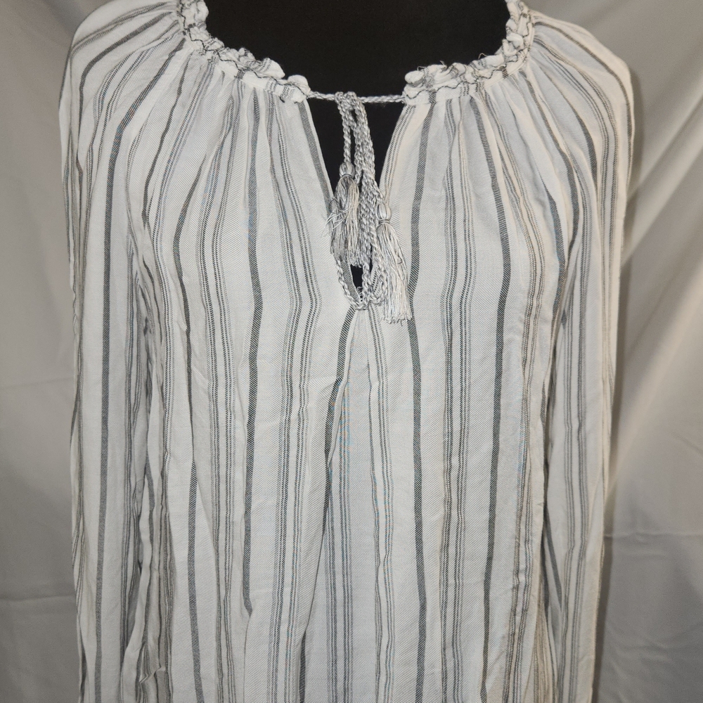 Max Studio White and Gray Striped Blouse